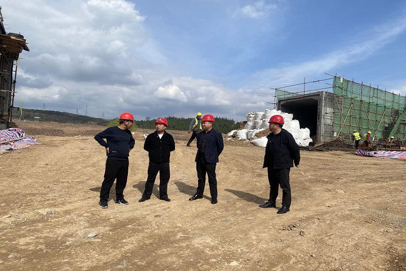 拼經(jīng)濟(jì)，比發(fā)展②┃范文偉督戰(zhàn)在建項(xiàng)目